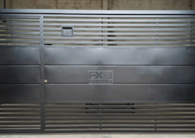 FX07 – Portão Basculante Automático