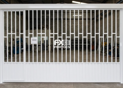FX124 – Portão Basculante Automático